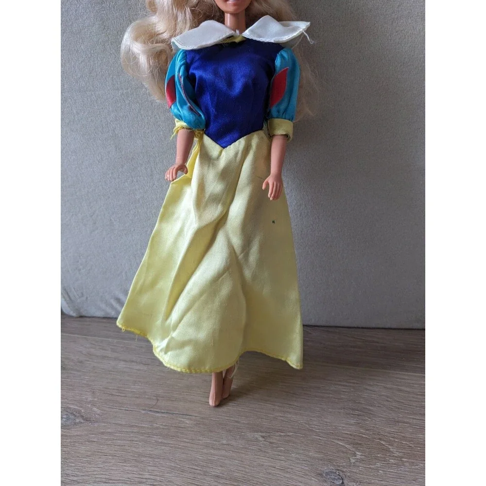 Vintage Barbie Snow White Princess Dress & Red Cape Mattel - No Doll